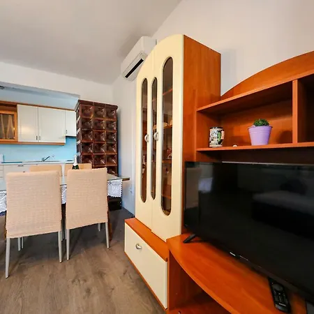 Appartement Marinela *